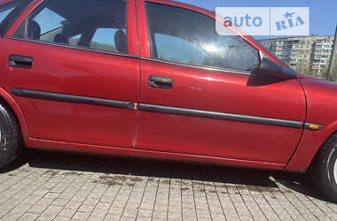 Седан Opel Vectra 1998 в Полтаві