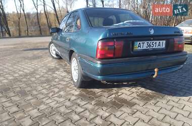 Седан Opel Vectra 1995 в Тлумаче