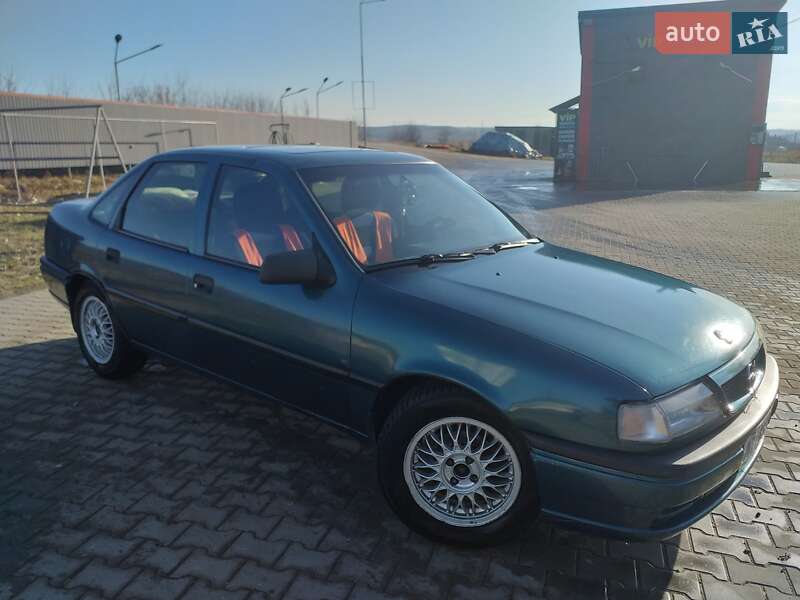 Седан Opel Vectra 1995 в Івано-Франківську