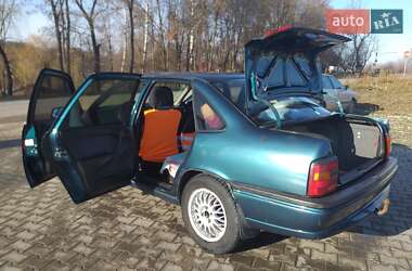 Седан Opel Vectra 1995 в Тлумаче