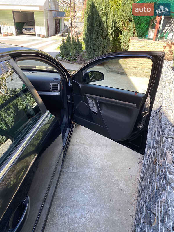 Седан Opel Vectra 2006 в Трускавце