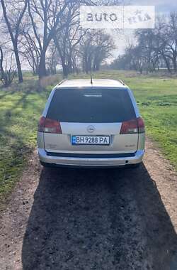 Универсал Opel Vectra 2005 в Татарбунарах