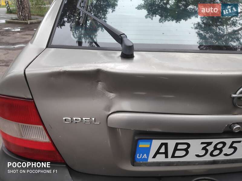 Ліфтбек Opel Vectra 1996 в Вінниці фото 9 Ліфтбек Opel Vectra 1996 в Вінниці