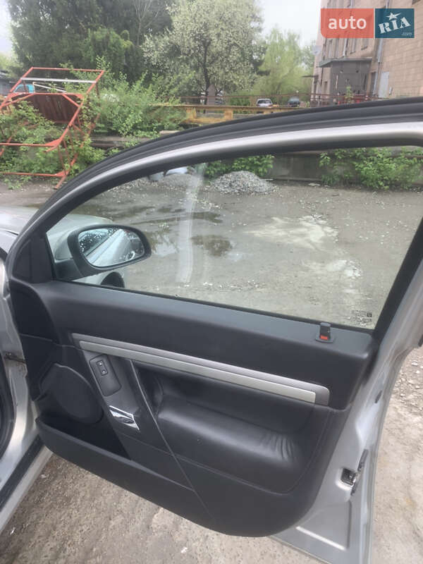 Седан Opel Vectra 2008 в Киеве