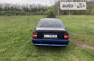 Седан Opel Vectra 1991 в Хоролі