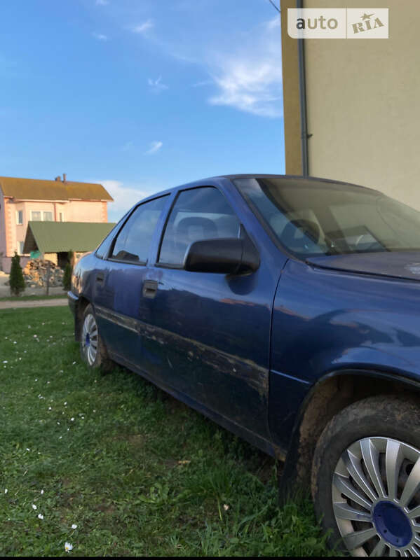 Седан Opel Vectra 1992 в Рогатині