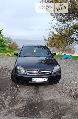 Седан Opel Vectra 2005 в Черкассах