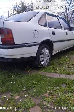 Седан Opel Vectra 1994 в Лубнах