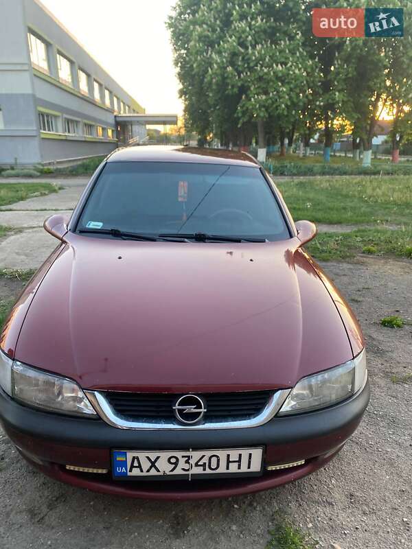 Седан Opel Vectra 1997 в Краснопавловке