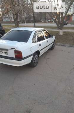 Седан Opel Vectra 1989 в Верхнеднепровске