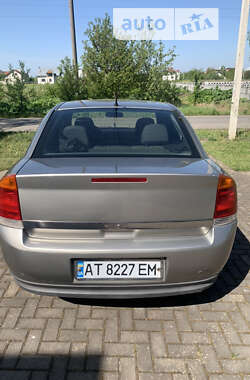 Седан Opel Vectra 2004 в Івано-Франківську