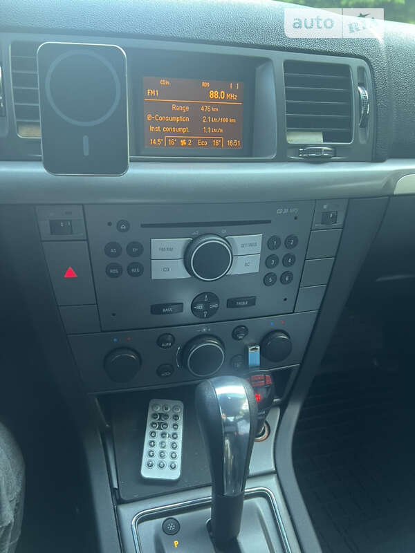 Седан Opel Vectra 2007 в Миронівці