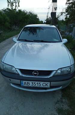 Седан Opel Vectra 1998 в Черновцах