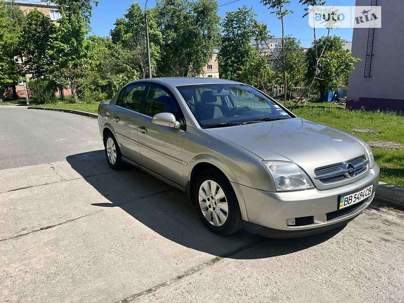 Седан Opel Vectra 2004 в Киеве