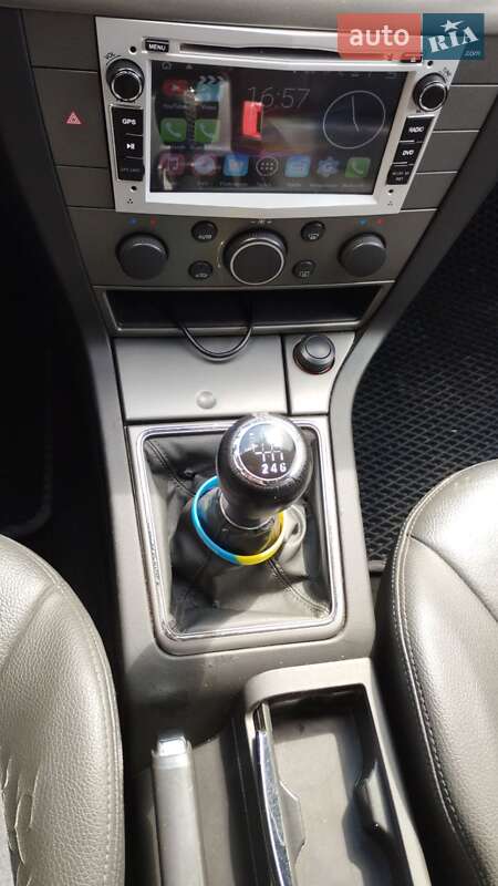 Универсал Opel Vectra 2008 в Снятине