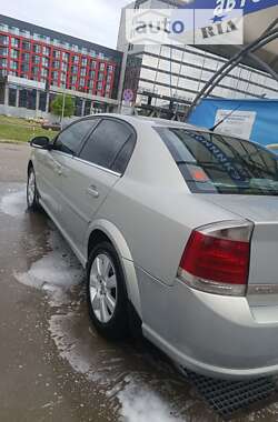 Седан Opel Vectra 2006 в Львове