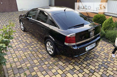 Ліфтбек Opel Vectra 2006 в Борисполі