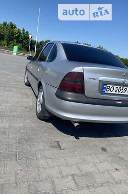 Седан Opel Vectra 1996 в Летичеве