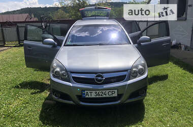 Універсал Opel Vectra 2007 в Івано-Франківську