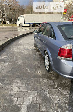 Лифтбек Opel Vectra 2006 в Хороле