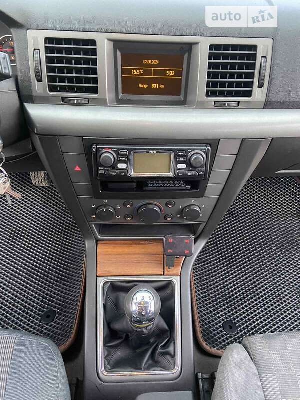 Універсал Opel Vectra 2004 в Підволочиську