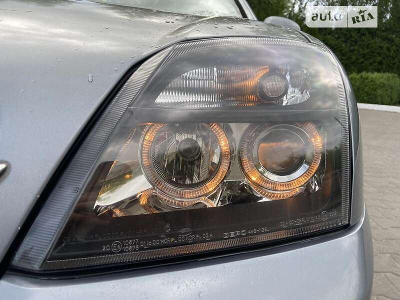 Універсал Opel Vectra 2004 в Підволочиську