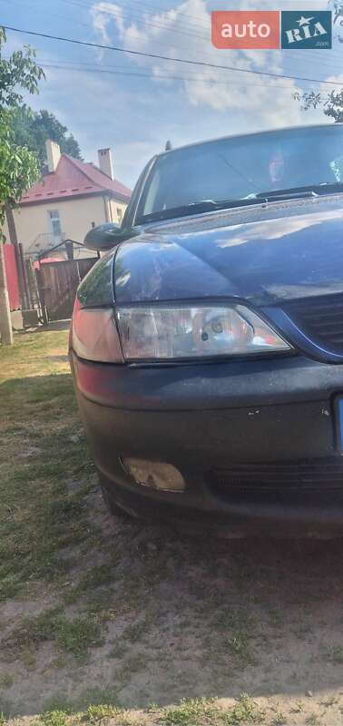 Універсал Opel Vectra 1998 в Львові