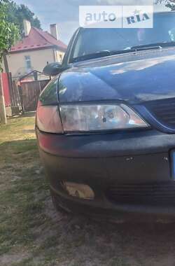 Универсал Opel Vectra 1998 в Львове