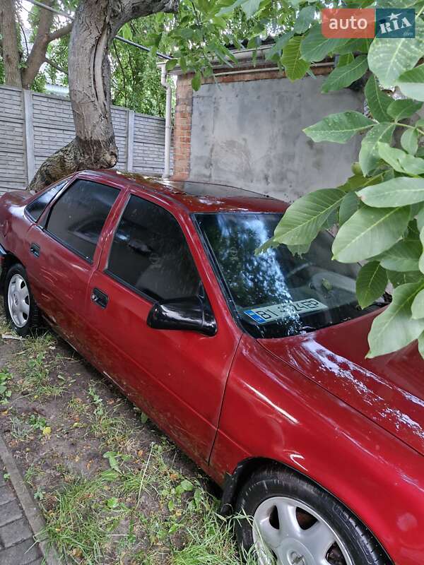 Седан Opel Vectra 1991 в Миргороді