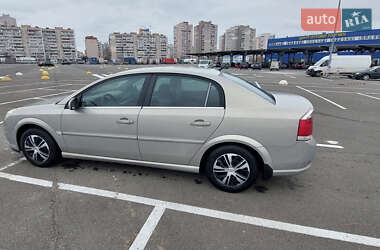 Седан Opel Vectra 2006 в Киеве