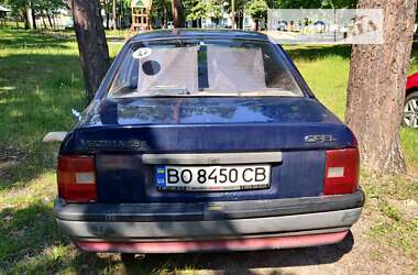 Седан Opel Vectra 1989 в Житомирі