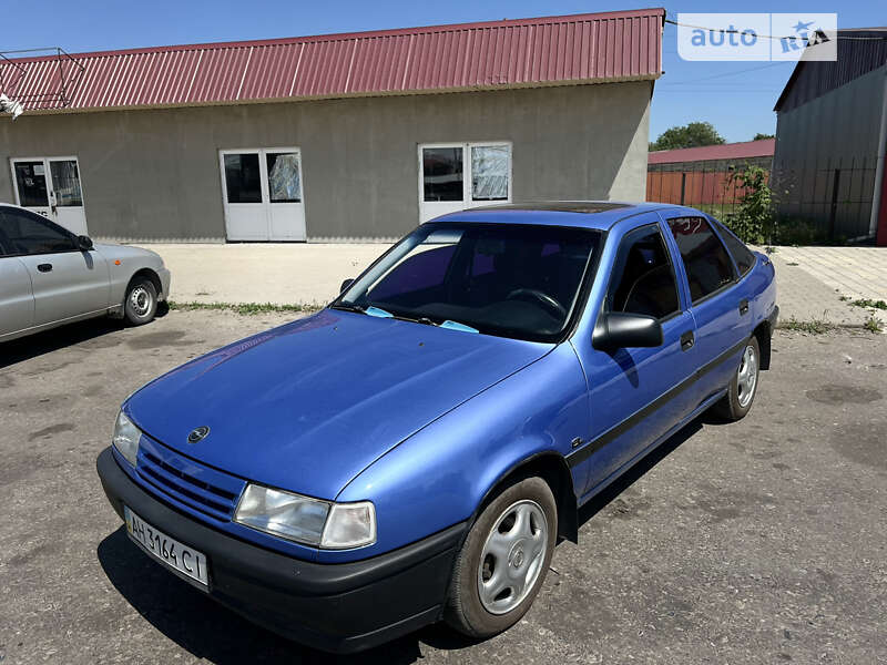 Седан Opel Vectra 1992 в Покровську