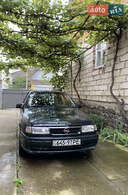 Седан Opel Vectra 1995 в Хусті