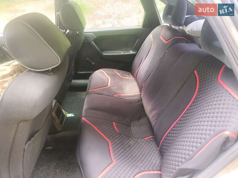 Седан Opel Vectra 1992 в Чернигове