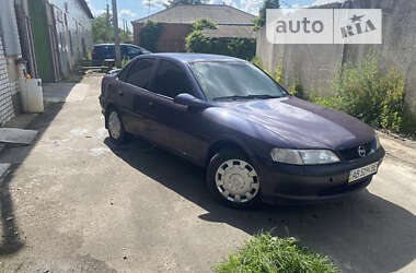 Седан Opel Vectra 1997 в Летичіві