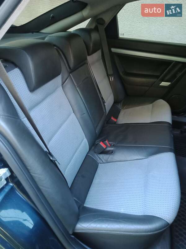 Седан Opel Vectra 2002 в Івано-Франківську