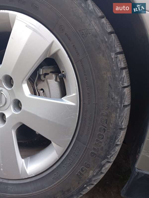 Седан Opel Vectra 2003 в Чернівцях