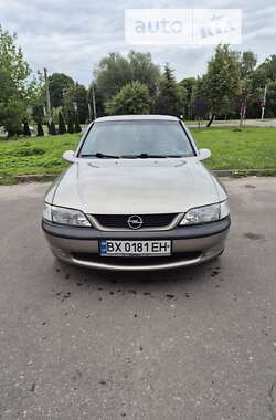 Седан Opel Vectra 1998 в Львове