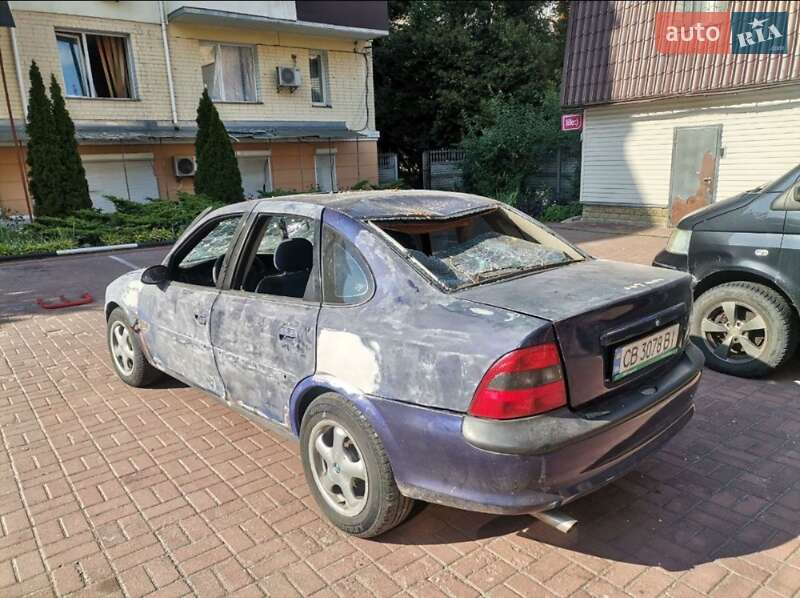 Седан Opel Vectra 1997 в Чернигове