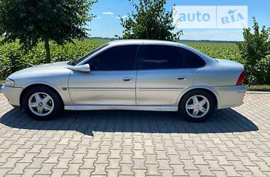 Седан Opel Vectra 1999 в Липовце