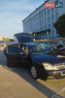 Лифтбек Opel Vectra 2005 в 