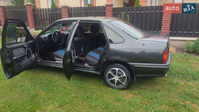Седан Opel Vectra 1990 в Подгайцах фото 12 Седан Opel Vectra 1990 в Подгайцах
