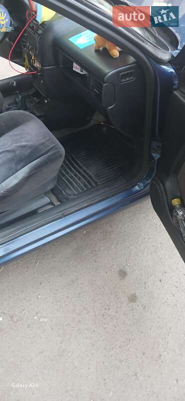 Седан Opel Vectra 1992 в Кам'янському