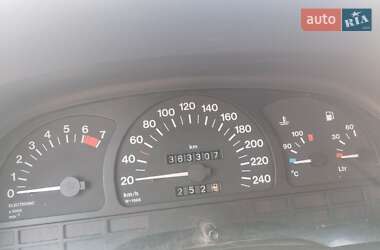 Седан Opel Vectra 1995 в Яготині