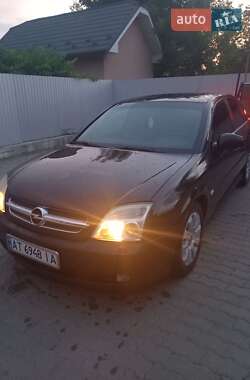 Седан Opel Vectra 2002 в П’ядики