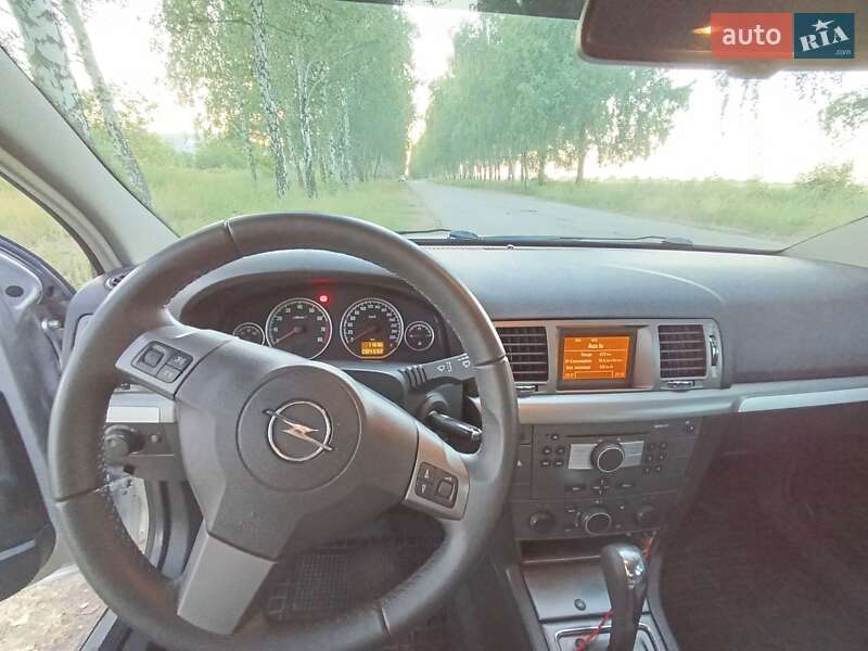 Седан Opel Vectra 2008 в Краснограді