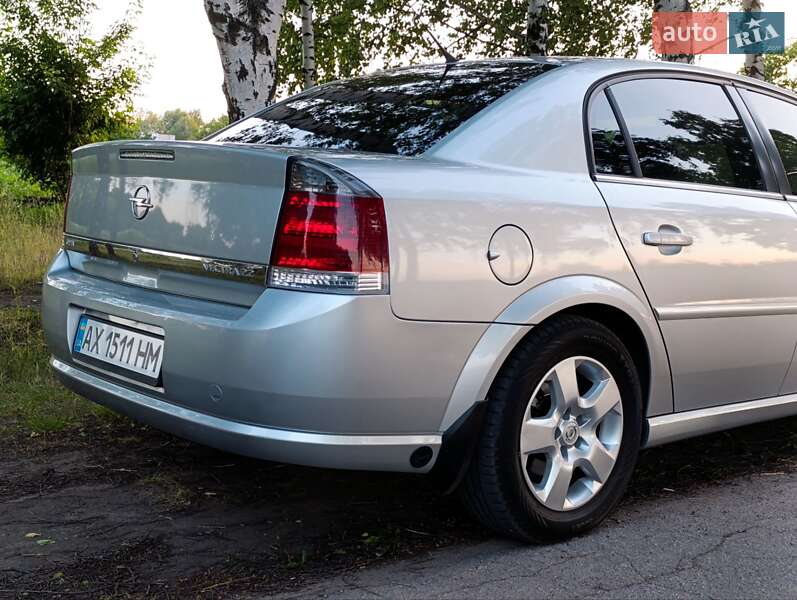 Седан Opel Vectra 2008 в Краснограді