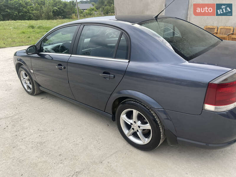 Седан Opel Vectra 2008 в Львове