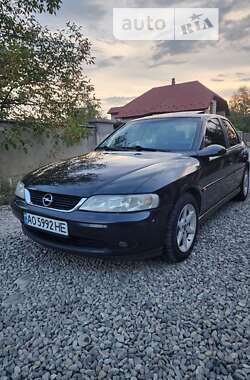 Седан Opel Vectra 1999 в Тячеве