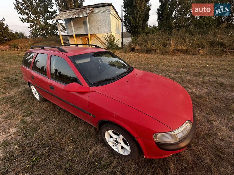 Универсал Opel Vectra 1998 в Тальном